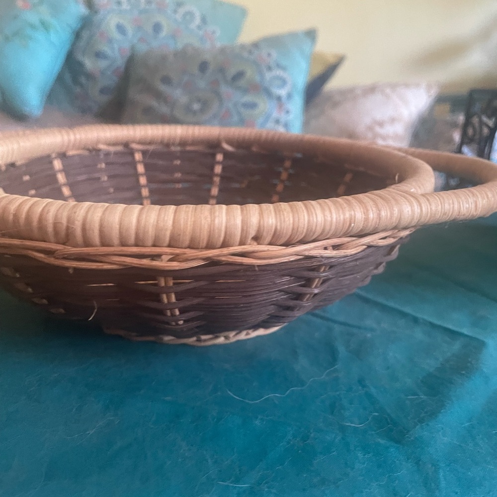 Wicker items - Picture 8 of 16